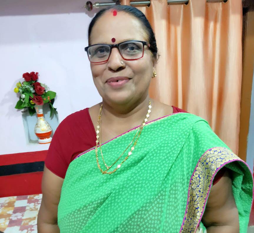 लोकगायिका डॉ०शिवा मिश्रा को मिला लोकगीत शिरोमणि व साहित्य साधक सम्मान