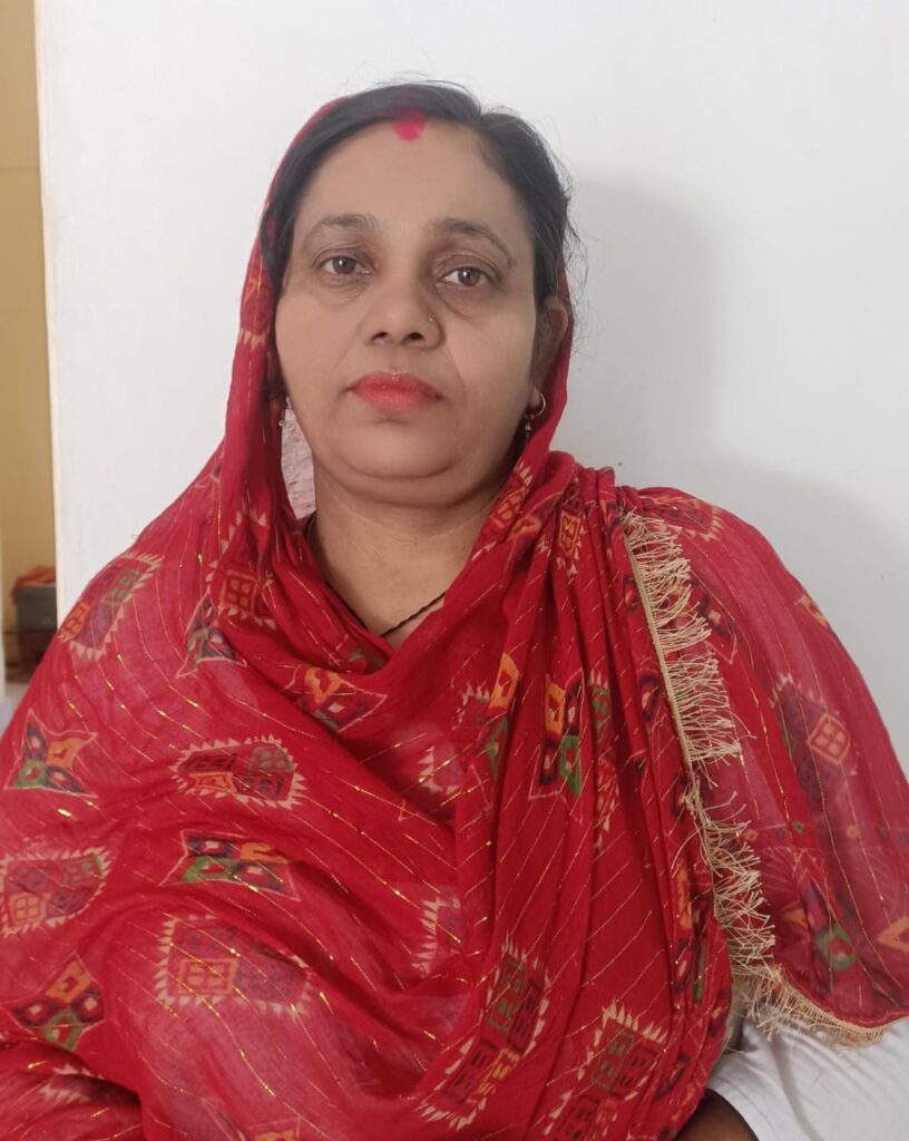 पुरुष नसबंदी कराने में सबसे आगे रहीं आशा कार्यकर्ता रीता, पूनम व इन्दु