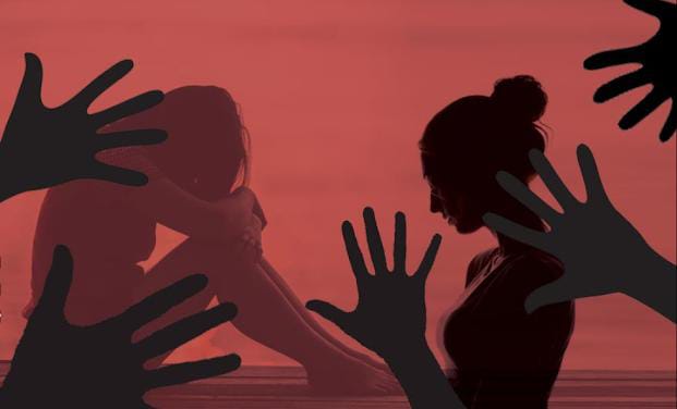 वाराणसी में एथलीट से चलती कार में गैंगरेप :- बॉयफ्रेंड के साथ हुक्काबार गई थी; 7 युवकों ने रेप कर सड़क पर फेंका