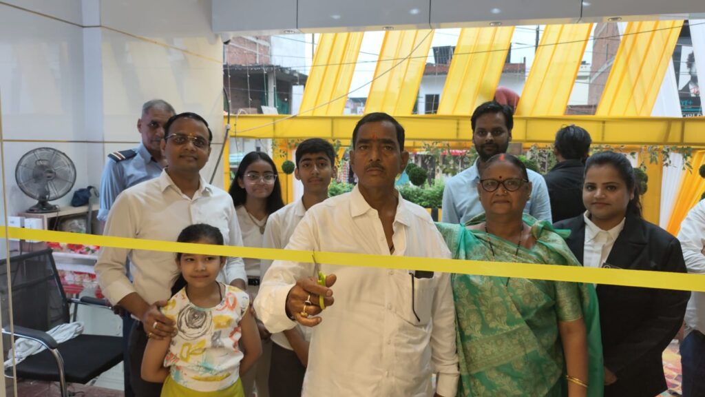 वाराणसी में श्री मुरारी ज्वेलर्स का भव्य शुभारंभ, ग्राहकों के लिए विशेष छूट ऑफर