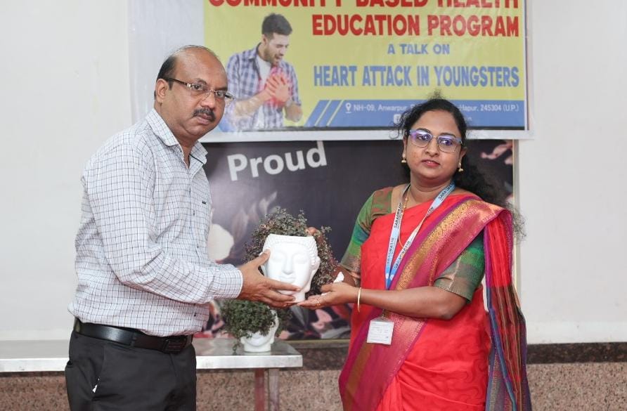 सरस्वती इंस्टिट्यूट ऑफ मेडिकल साइंसेस एंड हॉस्पिटल यंगस्टर्स में हार्ट अटैक विषय पर स्वास्थ्य जागरूकता अभियान का आयोजन