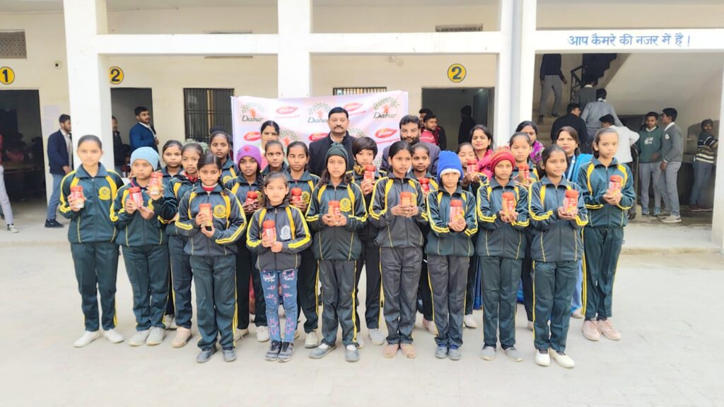 डाबर च्यवनप्राश से अपनी इम्युनिटी बढ़ाए और आनन्द उठाएं सर्दियों का।