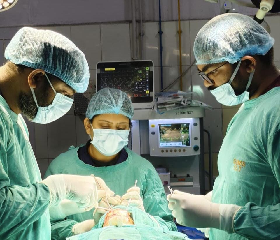 जटिल एवं विशाल लिपोमा का सफल ऑपरेशन